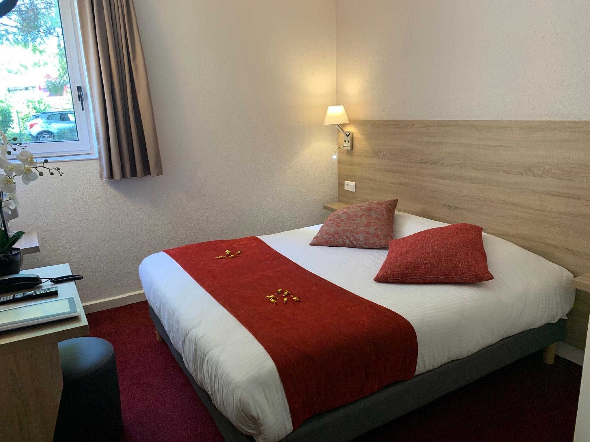 The Originals City, Hotel Nimes Costieres, Ex Inter Hotel エクステリア 写真